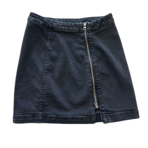 Free People Denim Mini Skirt Black High Waist Full Zip Side Slit Women’s Size 4 - Picture 3 of 6